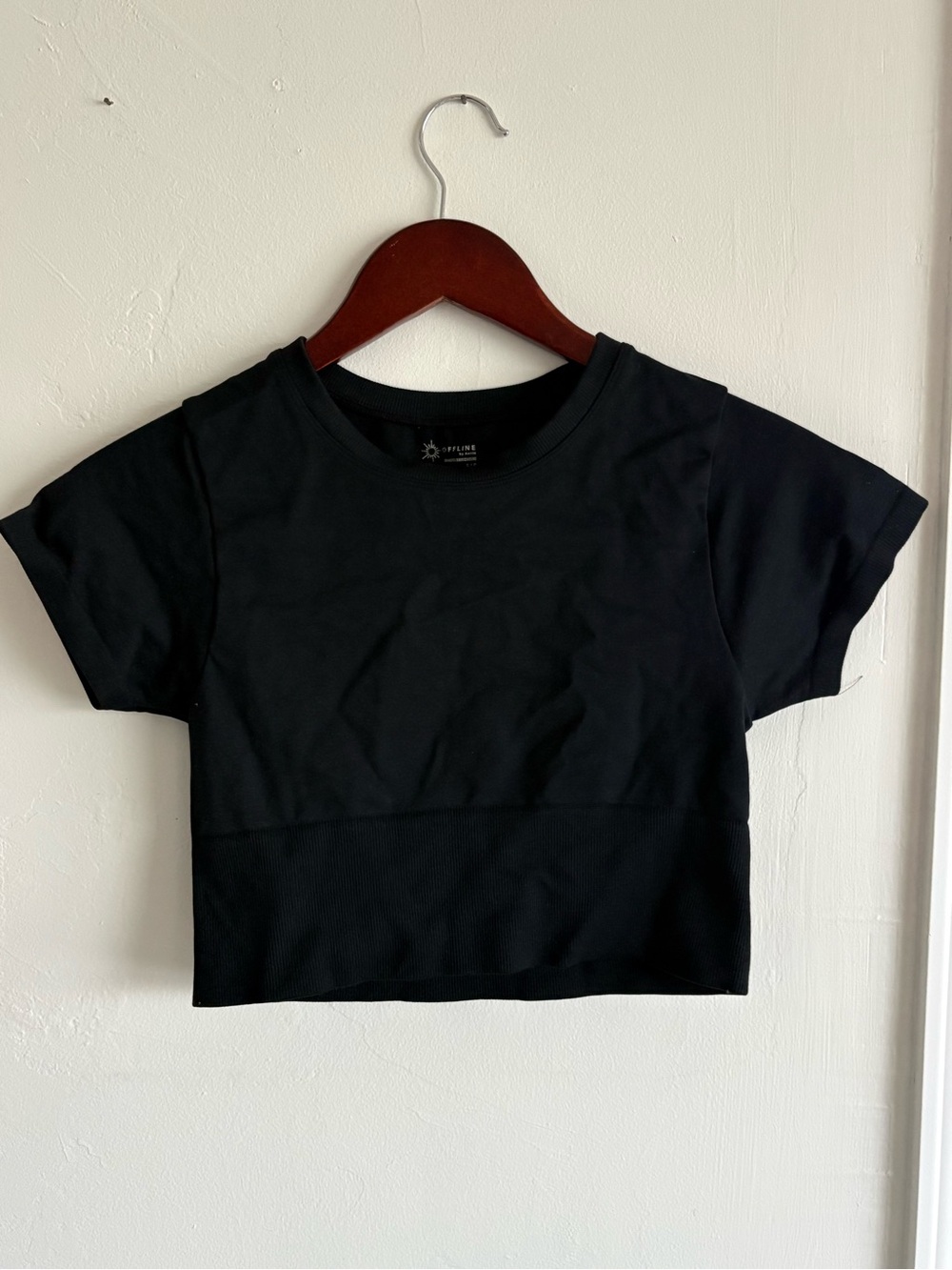 aerie Black Short Sleeve Crop Top